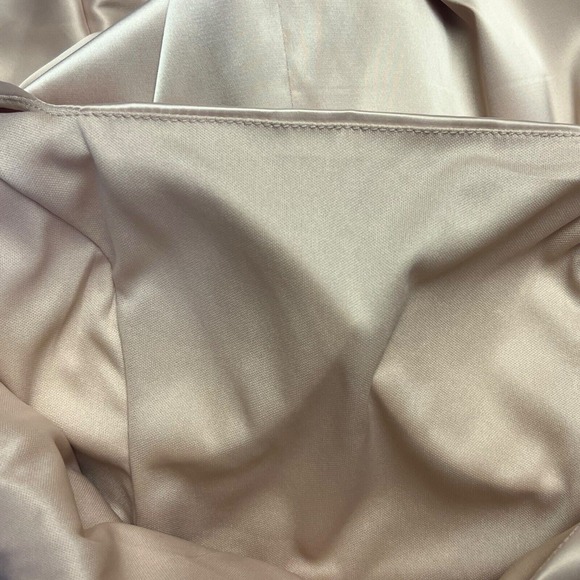 Privy Romper SIze M Light Pink‎ Sleeveless Ruffled Padded Bust Satin Silky NEW - Picture 12 of 14